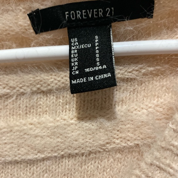 Sweater - Picture 1 of 3